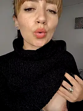 tata laima   online show from 03/11/25, 05:35