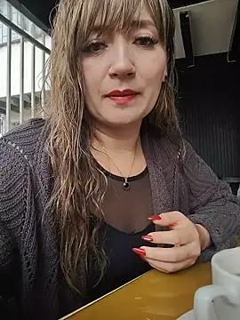 Snapshot of tata_laima__ chatting on 02/17/26, 01:41 tata laima online show from 02/17/26, 01:41