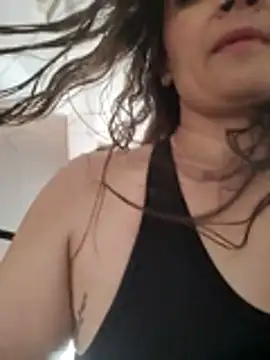 Snapshot of tata_laima__ chatting on 01/07/26, 01:49 tata laima online show from 01/07/26, 01:49