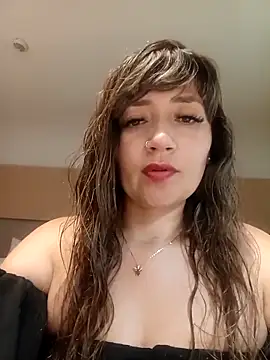 Snapshot of tata_laima__ chatting on 04/20/26, 10:55 tata laima online show from 04/20/26, 10:55