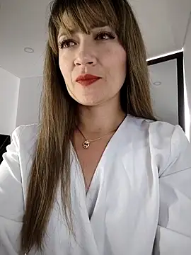 tata laima   online show from 11/04/25, 01:26