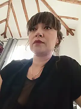 Snapshot of tata_laima__ chatting on 07/17/26, 02:25 tata laima online show from 07/17/26, 02:25