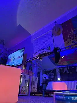 urpuppymoon online show from 03/04/26, 07:38