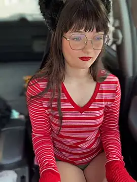 Snapshot of urpuppymoon chatting on 02/14/26, 07:25 urpuppymoon online show from 02/14/26, 07:25