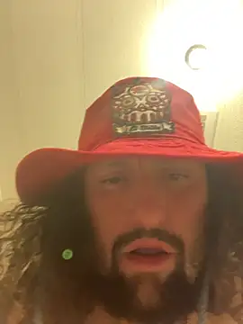 BobbyQ29 online show from 12/04/25, 02:27