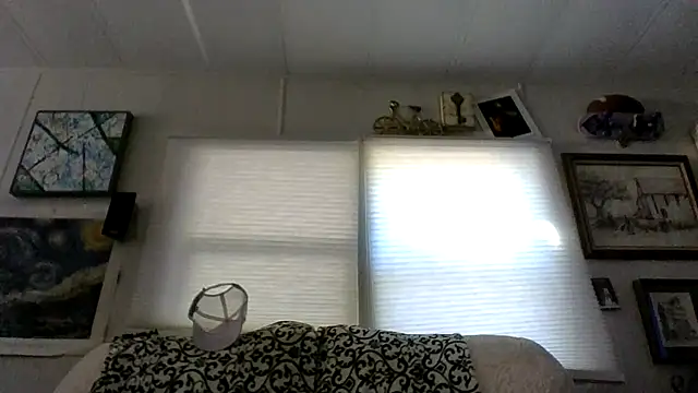 BobbyQ29 online show from 04/22/26, 06:25