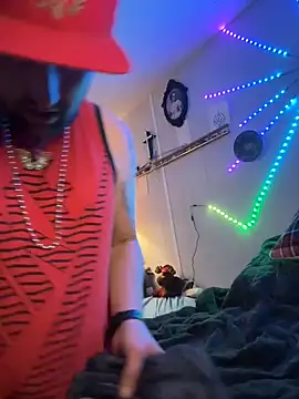 BobbyQ29 online show from 12/17/25, 02:05