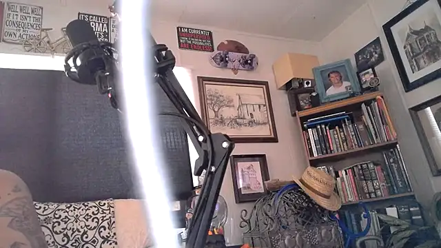 BobbyQ29 online show from 05/27/26, 05:31
