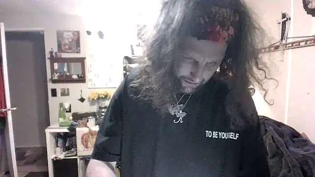 BobbyQ29 online show from 12/18/25, 09:58