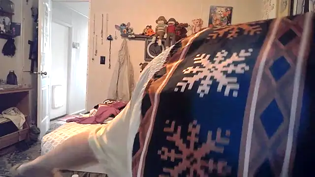 BobbyQ29 online show from 04/20/26, 05:25