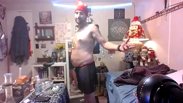 BobbyQ29 online show from 12/15/25, 08:47