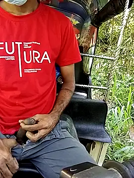 DulajThushara2468 online show from 12/23/25, 03:28