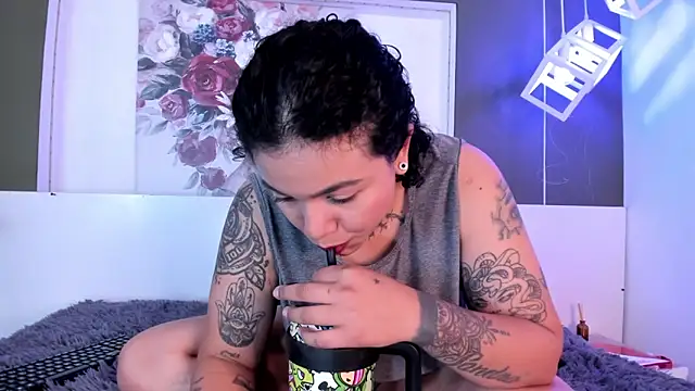 Snapshot of Alexxxholy chatting on 02/19/25, 07:59 Alexxxholy online show from 02/19/25, 07:59