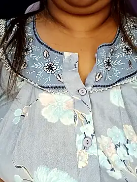 Ravina patil1 online show from 11/03/25, 07:28