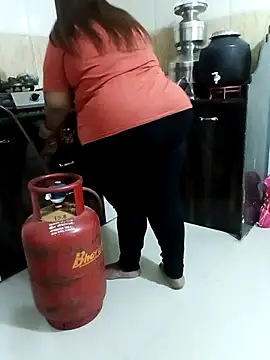 Ravina patil1 online show from 11/13/25, 06:34