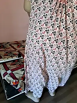 Ravina patil1 online show from 04/12/26, 03:54