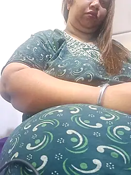 Ravina patil1 online show from 11/17/25, 02:32