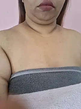 Ravina patil1 online show from 04/23/26, 04:52