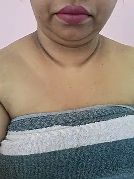 Ravina patil1 online show from 05/13/26, 04:19