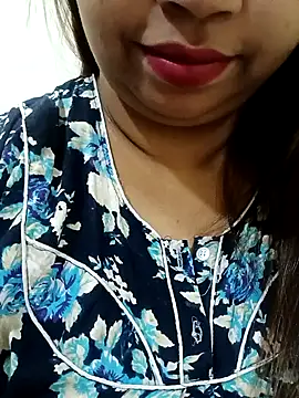 Ravina patil1 online show from 12/17/25, 02:55