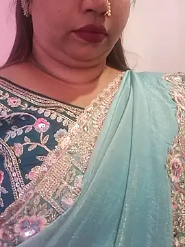 Snapshot of Ravina_patil1 chatting on 06/29/26, 08:10 Ravina patil1 online show from 06/29/26, 08:10