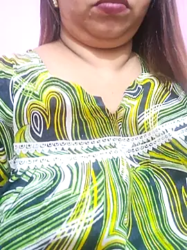 Snapshot of Ravina_patil1 chatting on 07/20/26, 11:01 Ravina patil1 online show from 07/20/26, 11:01