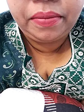 Ravina patil1 online show from 09/25/25, 11:00