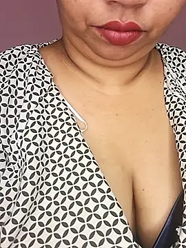 Ravina patil1 online show from 03/26/26, 08:01