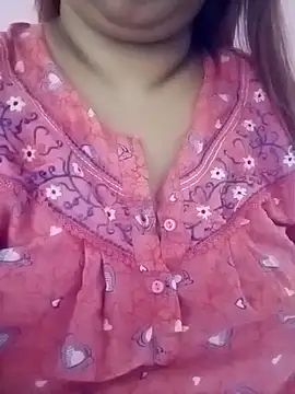 Ravina patil1 online show from 04/24/26, 05:31