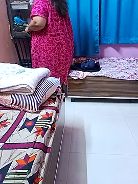 Ravina patil1 online show from 02/28/25, 03:26