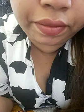 Ravina patil1 online show from 01/08/26, 04:46