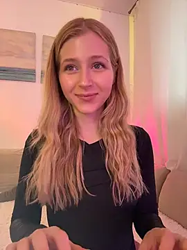 LunaRase online show from 11/13/25, 09:13