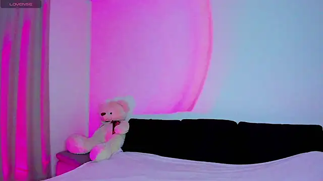 misspollywow online show from 02/06/25, 04:03