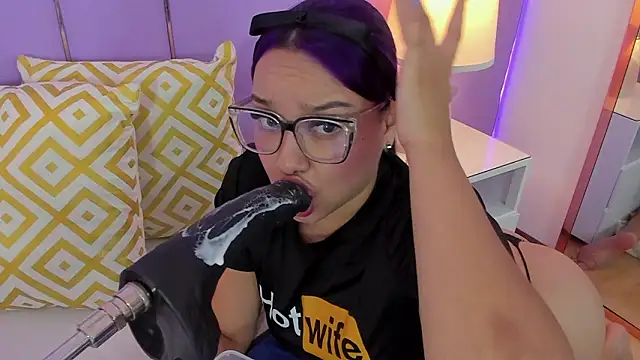 SophyRuiz  online show from 03/12/26, 11:47