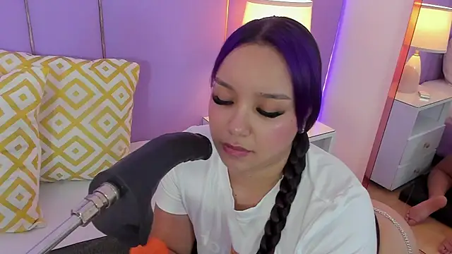 SophyRuiz  online show from 04/04/26, 11:50