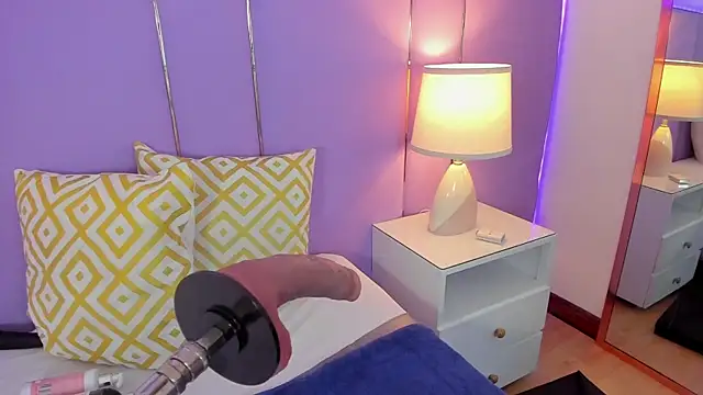 SophyRuiz  online show from 03/24/26, 11:54