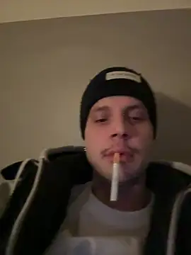 Snapshot of Alessandroxxx6968 chatting on 02/18/25, 01:54 Alessandroxxx6968 online show from 02/18/25, 01:54