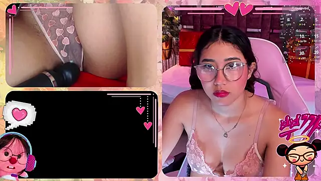 Snapshot of RossieGamer chatting on 12/15/25, 02:45 RossieGamer online show from 12/15/25, 02:45