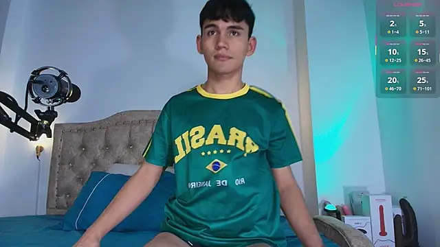 EstebanPerez  online show from 09/24/25, 12:33