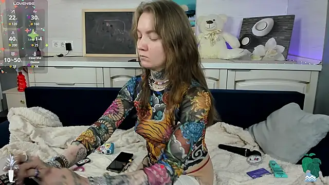 Mary Xextra online show from 04/20/26, 09:23