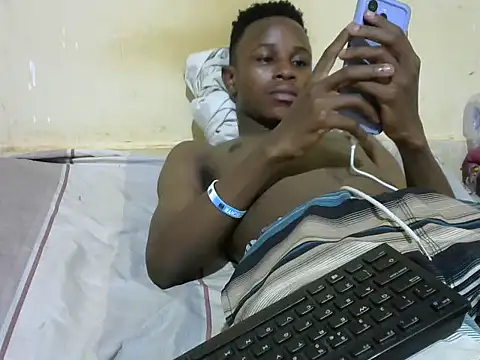 Snapshot of swthairydic chatting on 11/04/25, 08:56 swthairydic online show from 11/04/25, 08:56