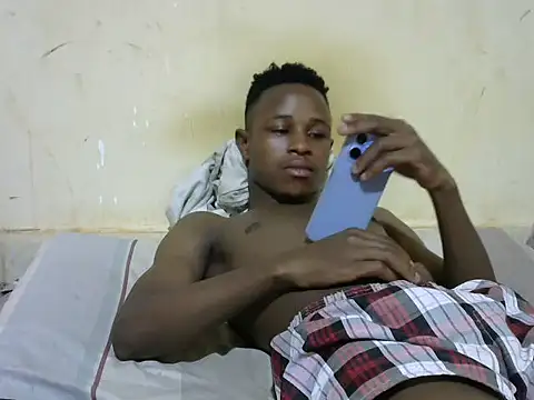 Snapshot of swthairydic chatting on 11/21/25, 11:04 swthairydic online show from 11/21/25, 11:04