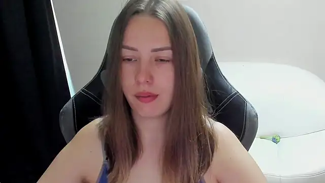 Snapshot of Mia_shy1 chatting on 06/10/26, 05:08 Mia shy1 online show from 06/10/26, 05:08