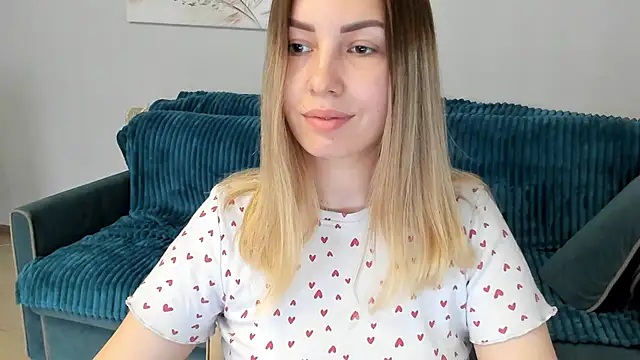 Snapshot of Mia_shy1 chatting on 02/18/25, 07:54 Mia shy1 online show from 02/18/25, 07:54
