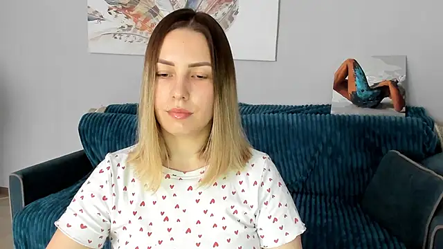 Snapshot of Mia_shy1 chatting on 03/18/25, 12:39 Mia shy1 online show from 03/18/25, 12:39