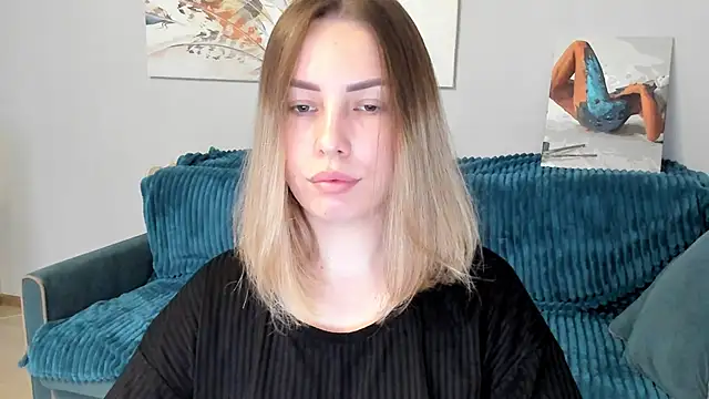 Snapshot of Mia_shy1 chatting on 03/03/25, 07:03 Mia shy1 online show from 03/03/25, 07:03