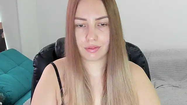 Mia shy1 online show from 01/14/26, 07:12