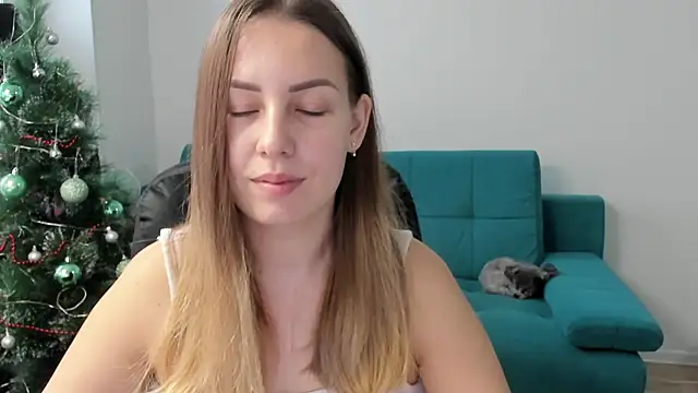 Mia shy1 online show from 12/23/25, 08:13