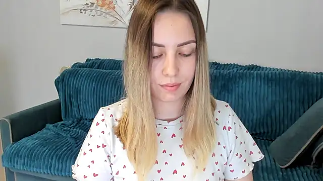 Snapshot of Mia_shy1 chatting on 02/18/25, 11:44 Mia shy1 online show from 02/18/25, 11:44