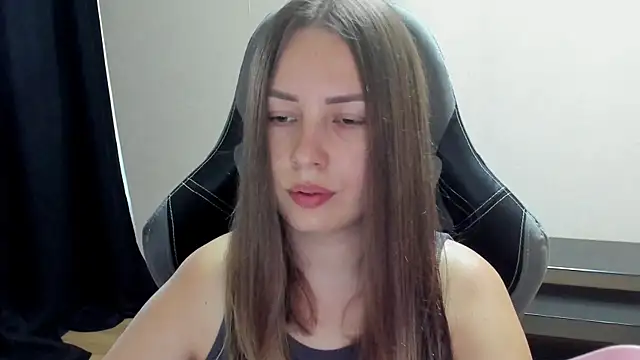 Snapshot of Mia_shy1 chatting on 07/05/26, 05:14 Mia shy1 online show from 07/05/26, 05:14